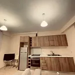 Giannis Apartments